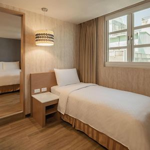 Exquisite Triple Room